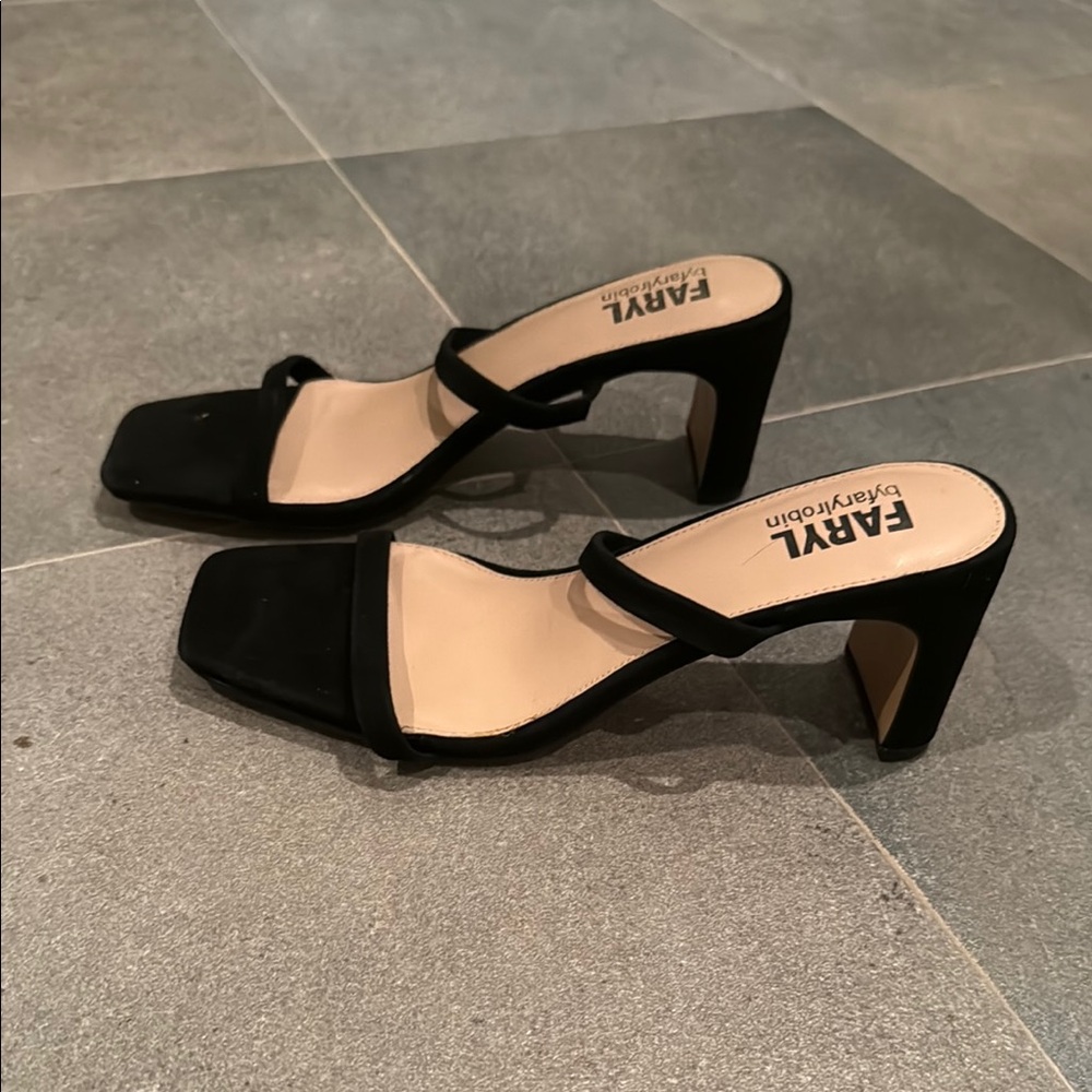 Black Women's Heeled Sandals